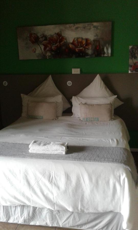 קמפטון פארק Tassili Lodge מראה חיצוני תמונה